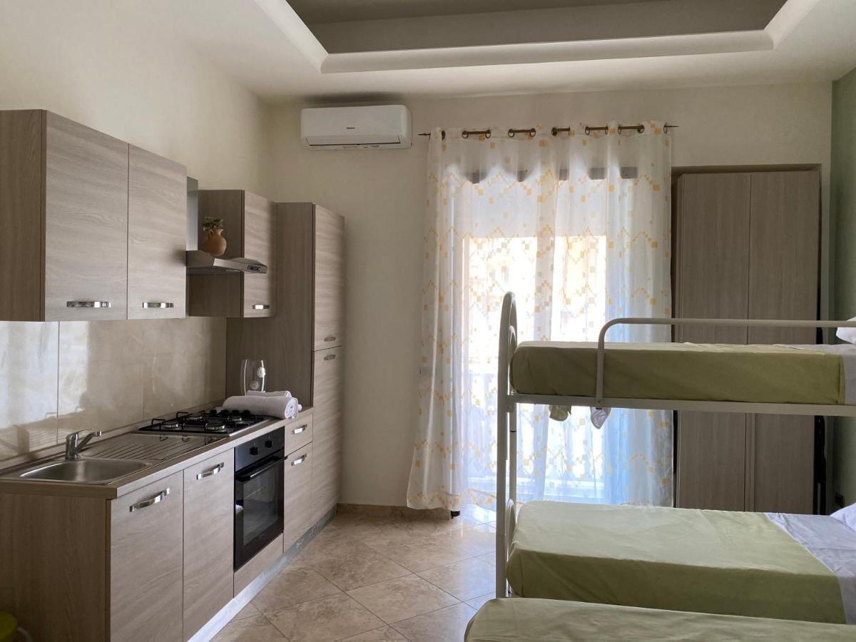 Hotel Falu Napoli Centro Camera Con Cucina E Bagno Privato Exterior foto